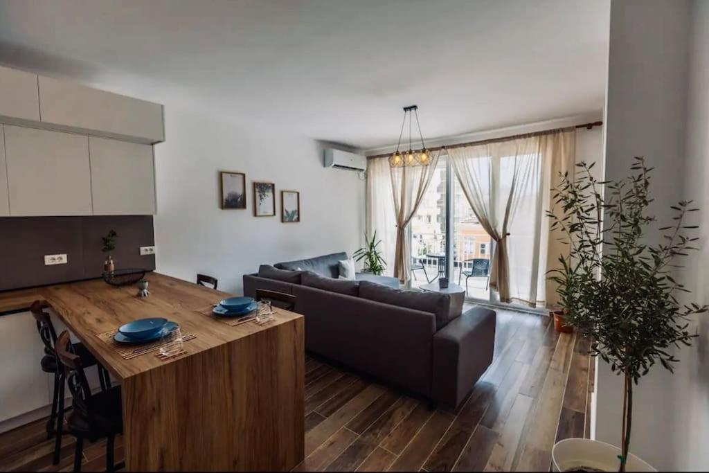 Tirana City Comfort Exterior photo